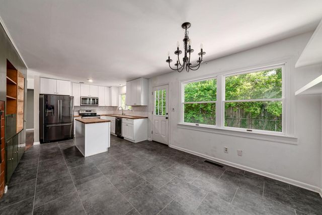 297 E Clearview Avenue, Worthington, OH 43085