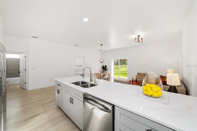 6915 SE 23RD AVENUE, Ocala, FL 34480