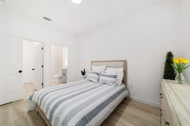 6915 SE 23RD AVENUE, Ocala, FL 34480