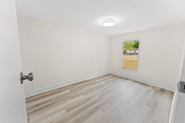 160 Saint Christopher Circle, Pawleys Island, SC 29585