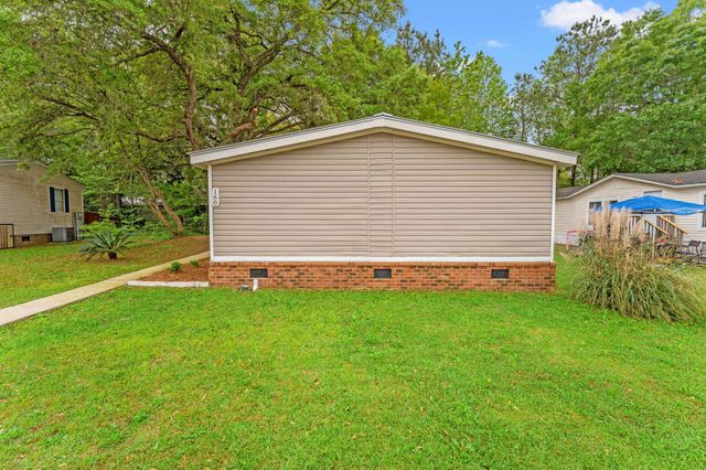 160 Saint Christopher Circle, Pawleys Island, SC 29585