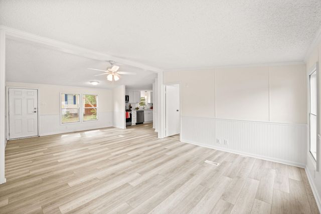 160 Saint Christopher Circle, Pawleys Island, SC 29585