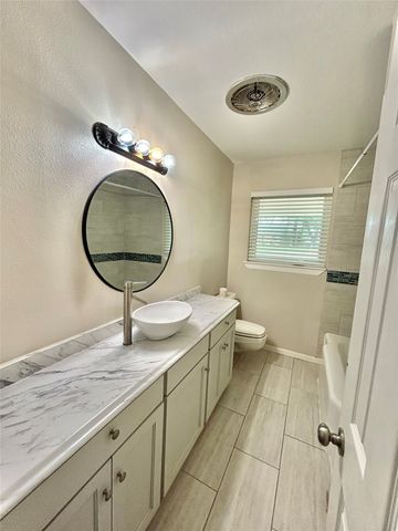 306 Line Drive, Gainesville, TX 76240