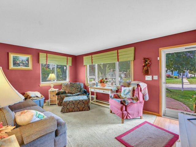 3634 S 34th STREET #3636, Greenfield, WI 53221