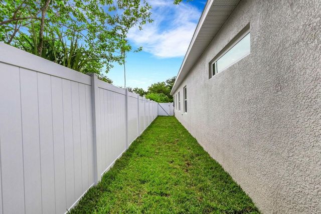 439 LOUDEN AVENUE, Dunedin, FL 34698