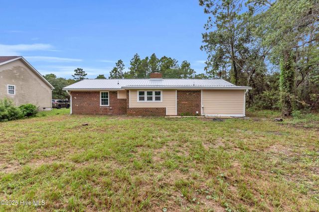 17 Burton Road, Southport, NC 28461