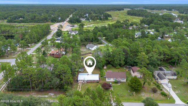 17 Burton Road, Southport, NC 28461