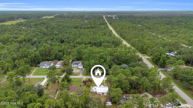 17 Burton Road, Southport, NC 28461