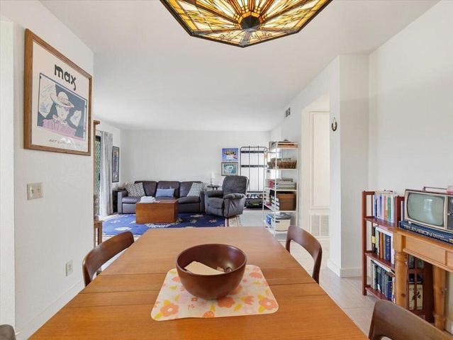 2001 Camino Parocela E O-107, Palm Springs, CA 92264