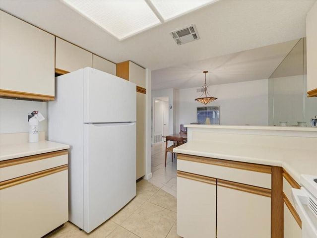 2001 Camino Parocela E O-107, Palm Springs, CA 92264