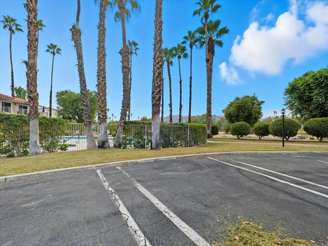 2001 Camino Parocela E O-107, Palm Springs, CA 92264