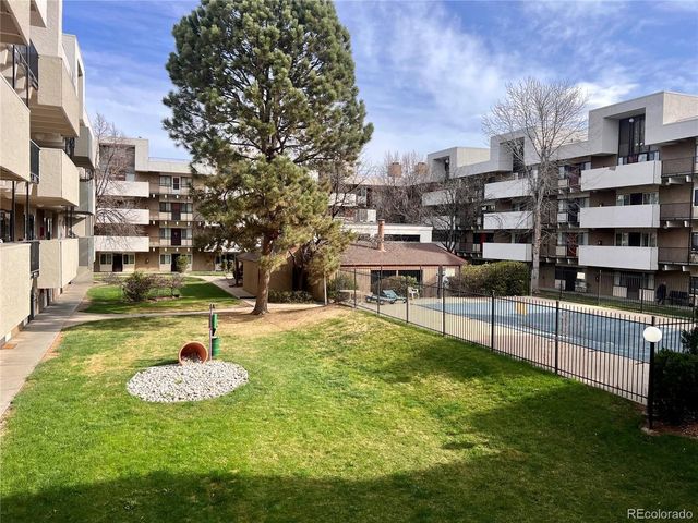 384 S Ironton St 203, Aurora, CO 80012