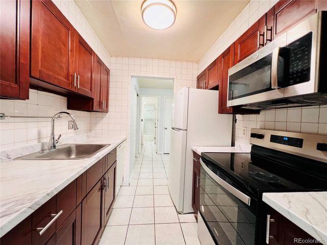 384 S Ironton St 203, Aurora, CO 80012