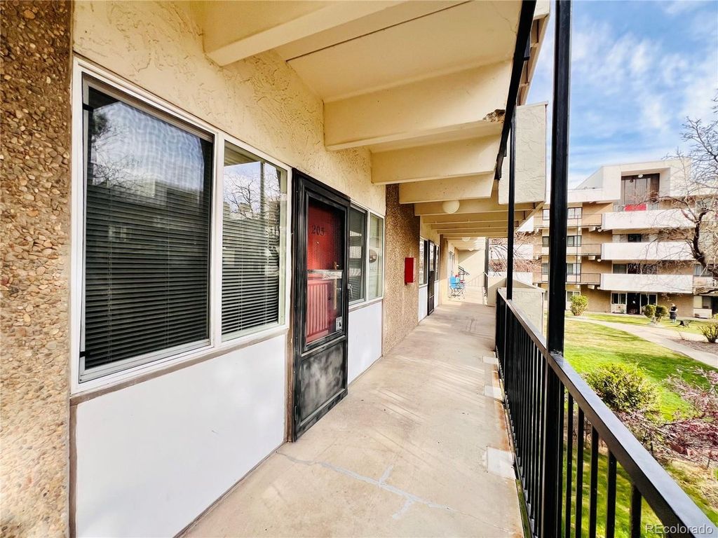 384 S Ironton St 203, Aurora, CO 80012