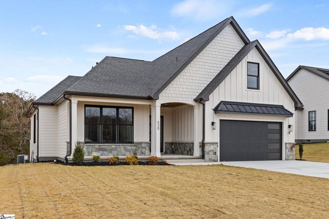 520 Rosedale Way, Seneca, SC 29672