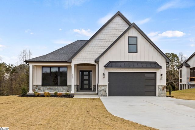 520 Rosedale Way, Seneca, SC 29672