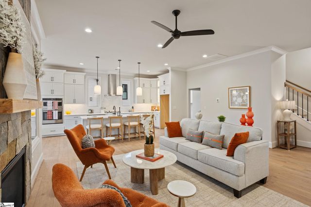 520 Rosedale Way, Seneca, SC 29672