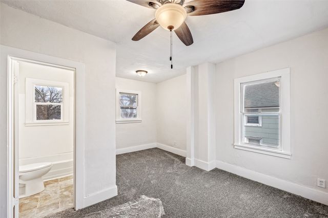 1124 Walker Street, Des Moines, IA 50316