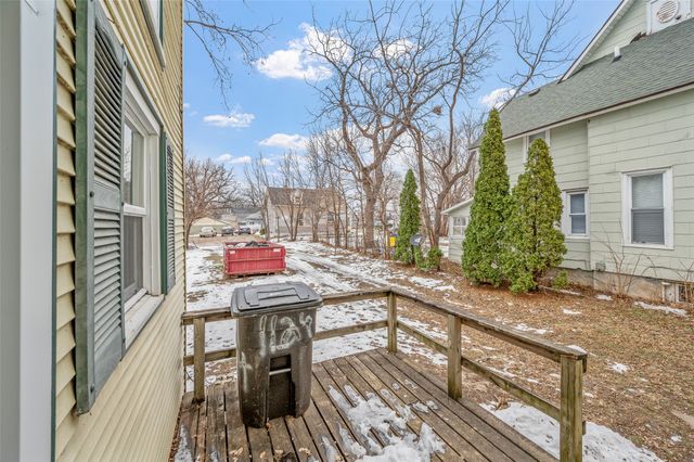 1124 Walker Street, Des Moines, IA 50316