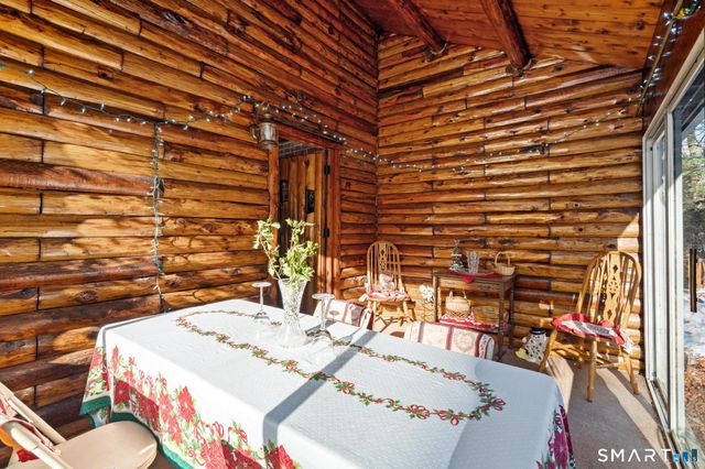 4 Rowledge Pond Road, Newtown, CT 06482