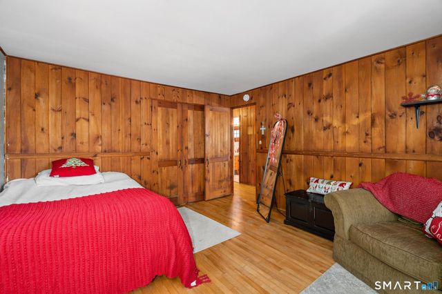 4 Rowledge Pond Road, Newtown, CT 06482