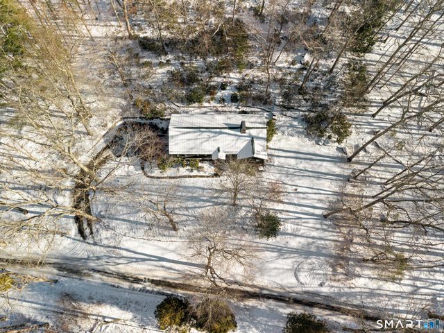 4 Rowledge Pond Road, Newtown, CT 06482