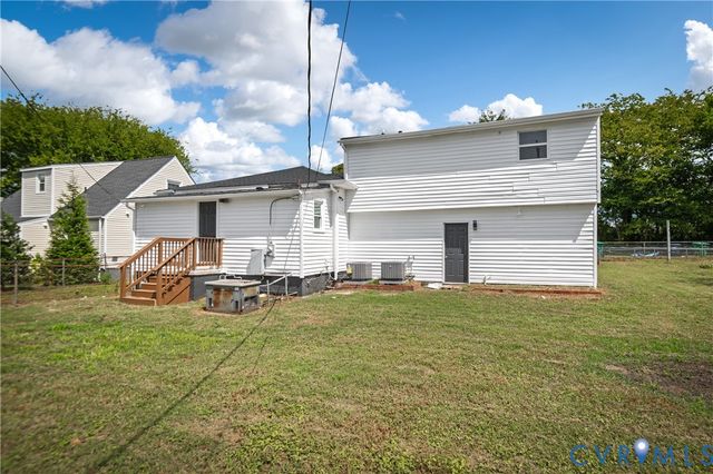 140 Gibbons Ave, Petersburg, VA 23803