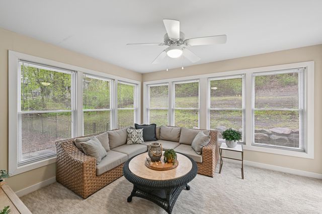 4160 Trillium Lane E, Mound, MN 55364