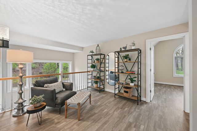 4160 Trillium Lane E, Mound, MN 55364