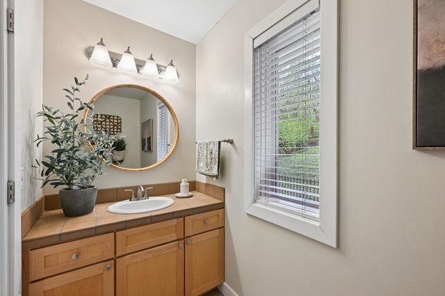 4160 Trillium Lane E, Mound, MN 55364