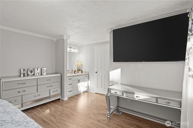 3907 SW 328th St, Federal Way, WA 98023