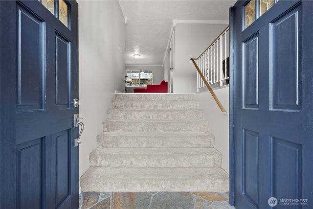 3907 SW 328th St, Federal Way, WA 98023