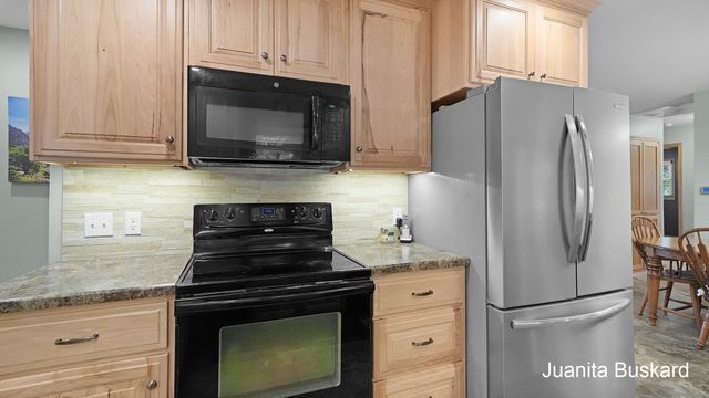 7719 Emberly Drive, Jenison, MI 49428