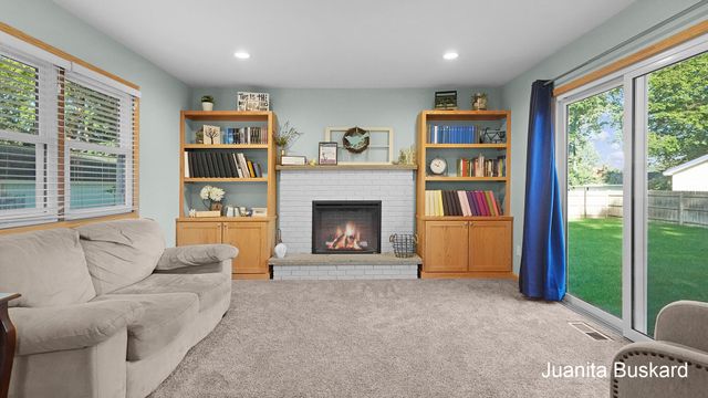 7719 Emberly Drive, Jenison, MI 49428