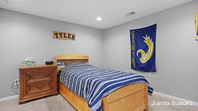 7719 Emberly Drive, Jenison, MI 49428