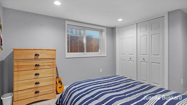 7719 Emberly Drive, Jenison, MI 49428