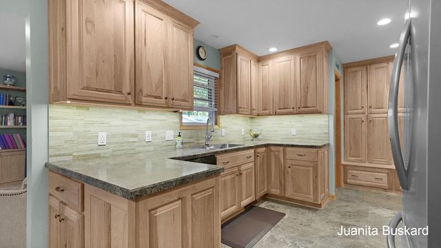 7719 Emberly Drive, Jenison, MI 49428