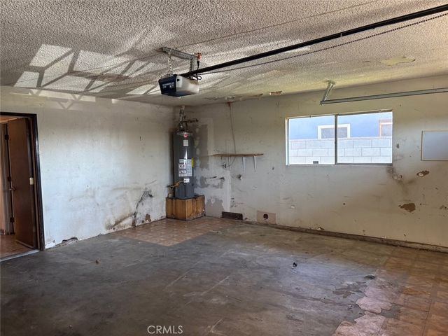 972 E Lynwood Drive, San Bernardino, CA 92404