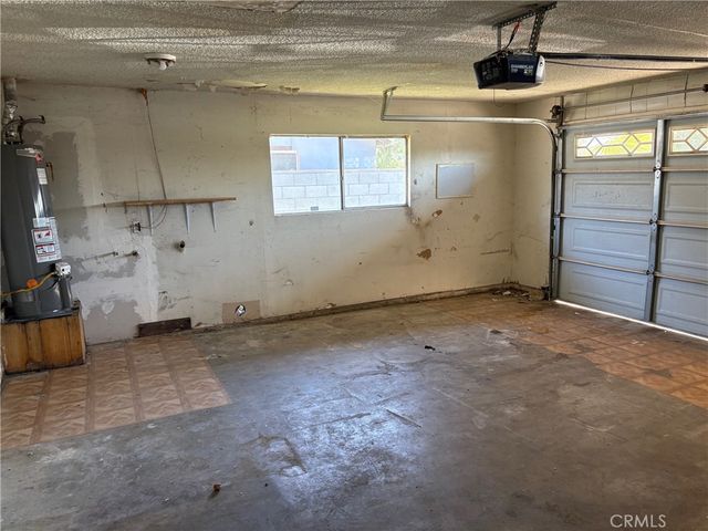 972 E Lynwood Drive, San Bernardino, CA 92404