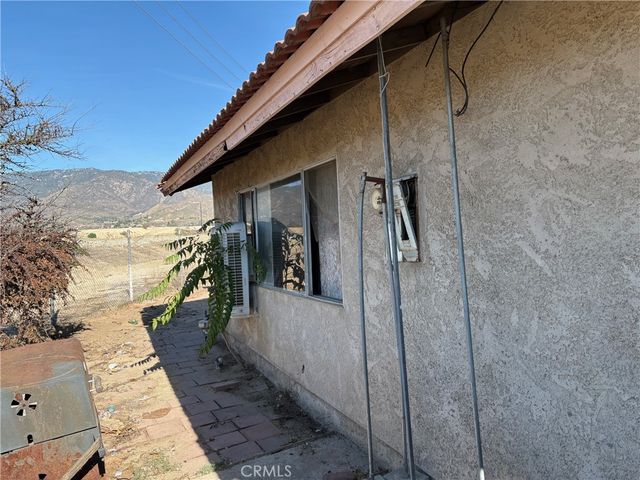 972 E Lynwood Drive, San Bernardino, CA 92404