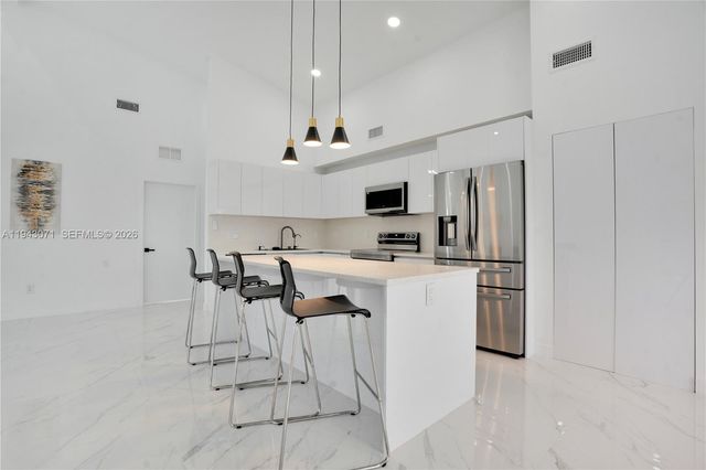 4009 W Jacaranda Pkwy, Cape Coral, FL 33993