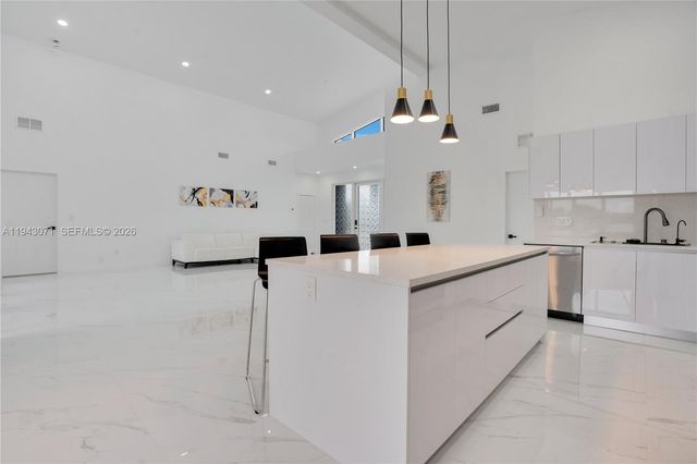 4009 W Jacaranda Pkwy, Cape Coral, FL 33993