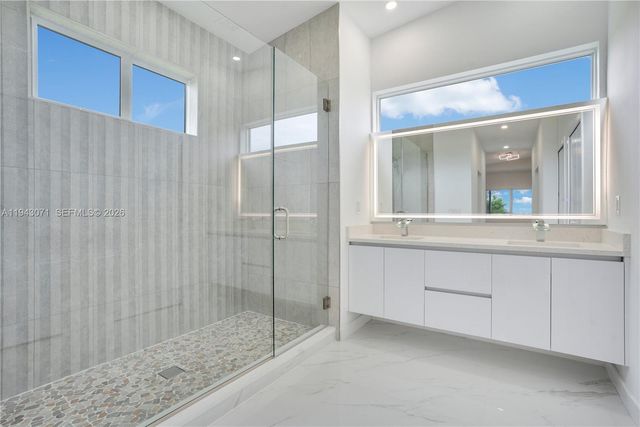 4009 W Jacaranda Pkwy, Cape Coral, FL 33993