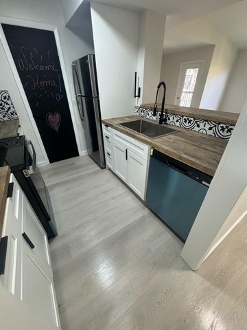 4241 W Mcnab Road W 32, Pompano Beach, FL 33069