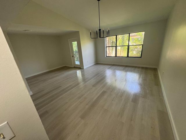 4241 W Mcnab Road W 32, Pompano Beach, FL 33069