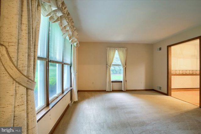 583 MILLER RD, Elizabethtown, PA 17022