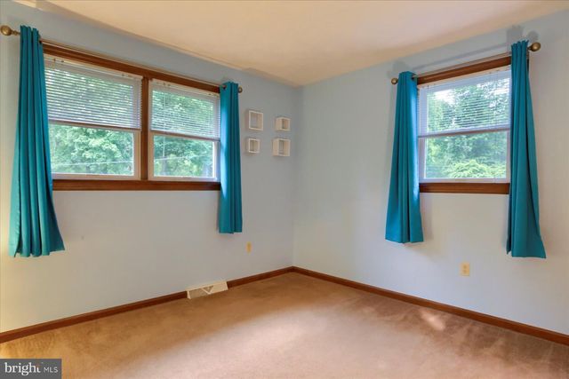 583 MILLER RD, Elizabethtown, PA 17022