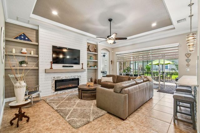 112 SUFFOLK COURT, Deland, FL 32724