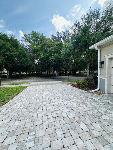 112 SUFFOLK COURT, Deland, FL 32724