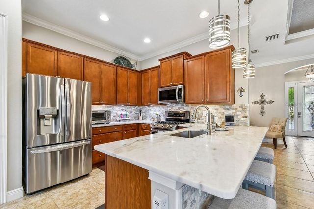 112 SUFFOLK COURT, Deland, FL 32724